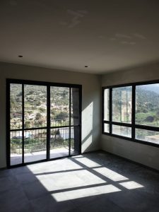 דלתות וחלונות אלומיניום להזזה פרופיל 7500 דלתות וחלונות אלומיניום להזזה פרופיל 7500